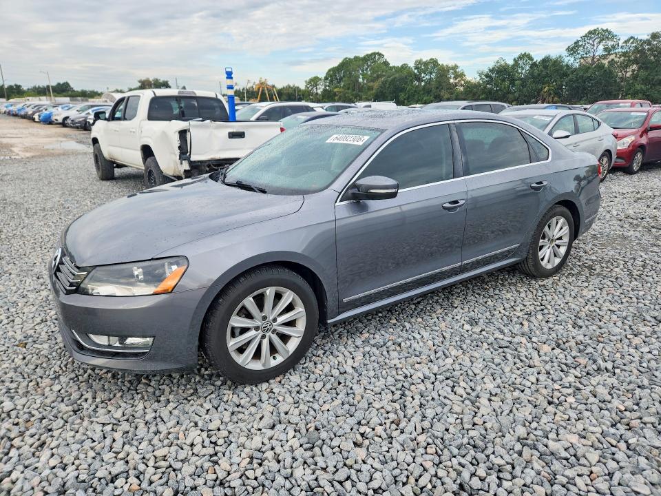 64082306 :رقم المزاد ، 1VWCH7A31DC021237 vin ، 2013 Volkswagen Passat مزاد بيع