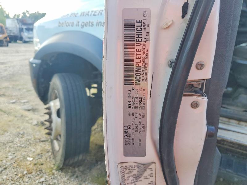 62294126 :رقم المزاد ، 3C7WRNFL1JG352096 vin ، 2018 Ram 5500 مزاد بيع