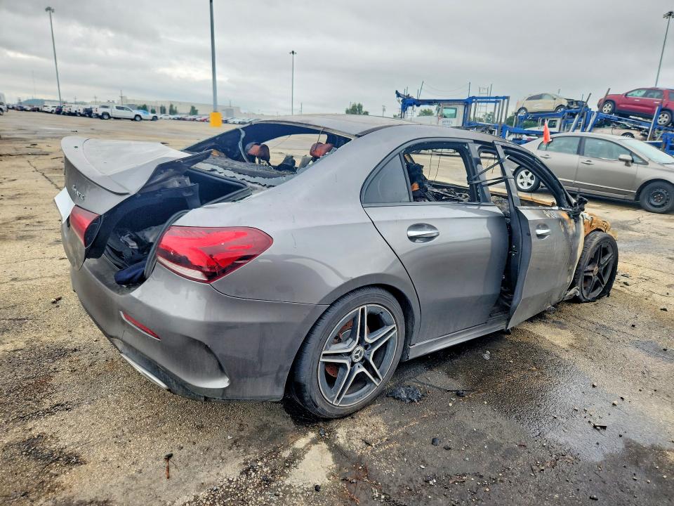 2019 Mercedes-benz A მანქანა იყიდება აუქციონზე, vin: WDD3G4FB4KW001876, აუქციონის ნომერი: 64699246