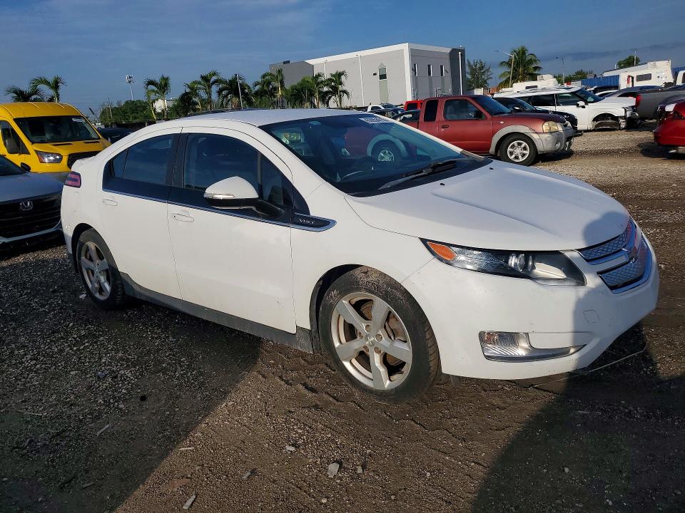 63954616 :رقم المزاد ، 1G1RA6E4XDU149347 vin ، 2013 Chevrolet Volt مزاد بيع
