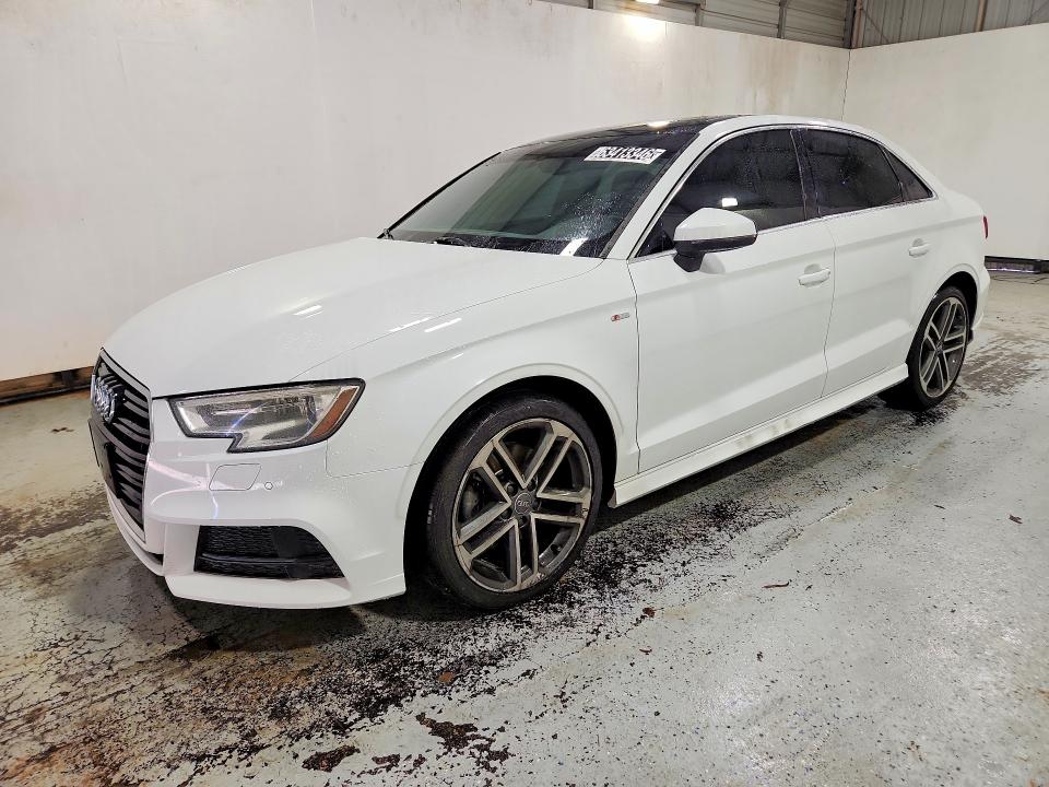 Продажа на аукционе авто 2017 Audi A3, vin: WAUJ8GFF9H1009686, номер лота: 63413346