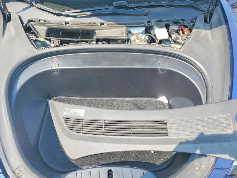 63608086 :رقم المزاد ، 5YJ3E1EA1JF076013 vin ، 2018 Tesla Model 3 مزاد بيع