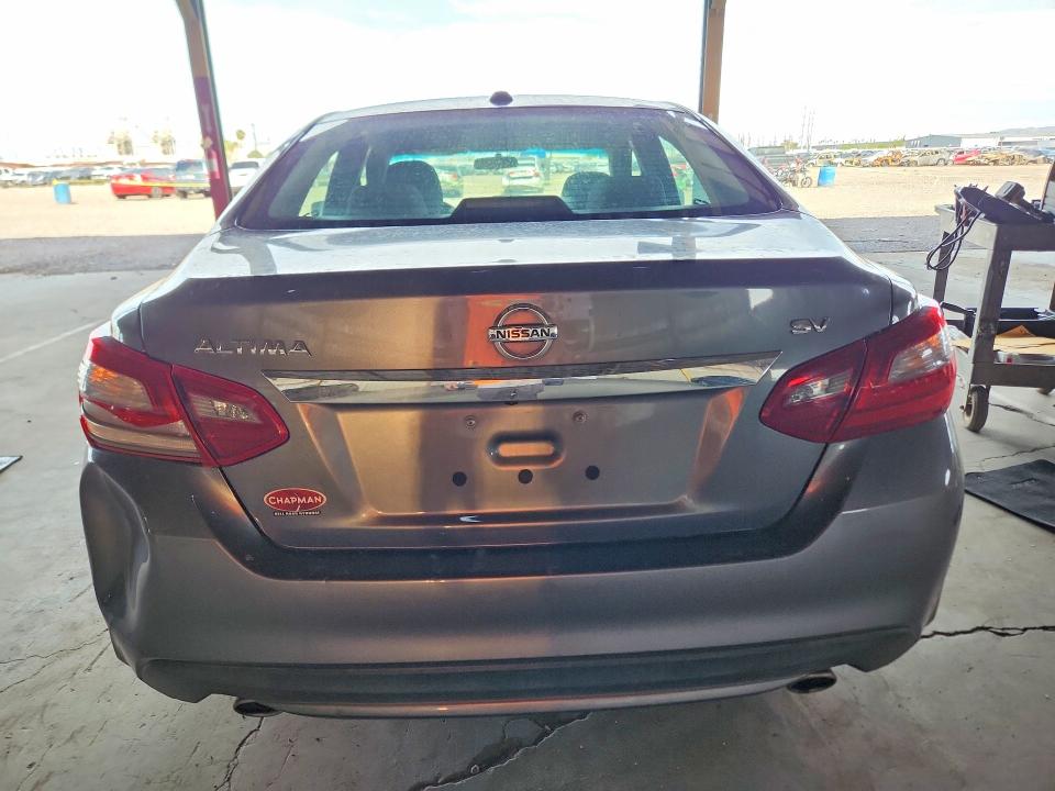 2018 Nissan Altima მანქანა იყიდება აუქციონზე, vin: 1N4AL3AP8JC196736, აუქციონის ნომერი: 65289706