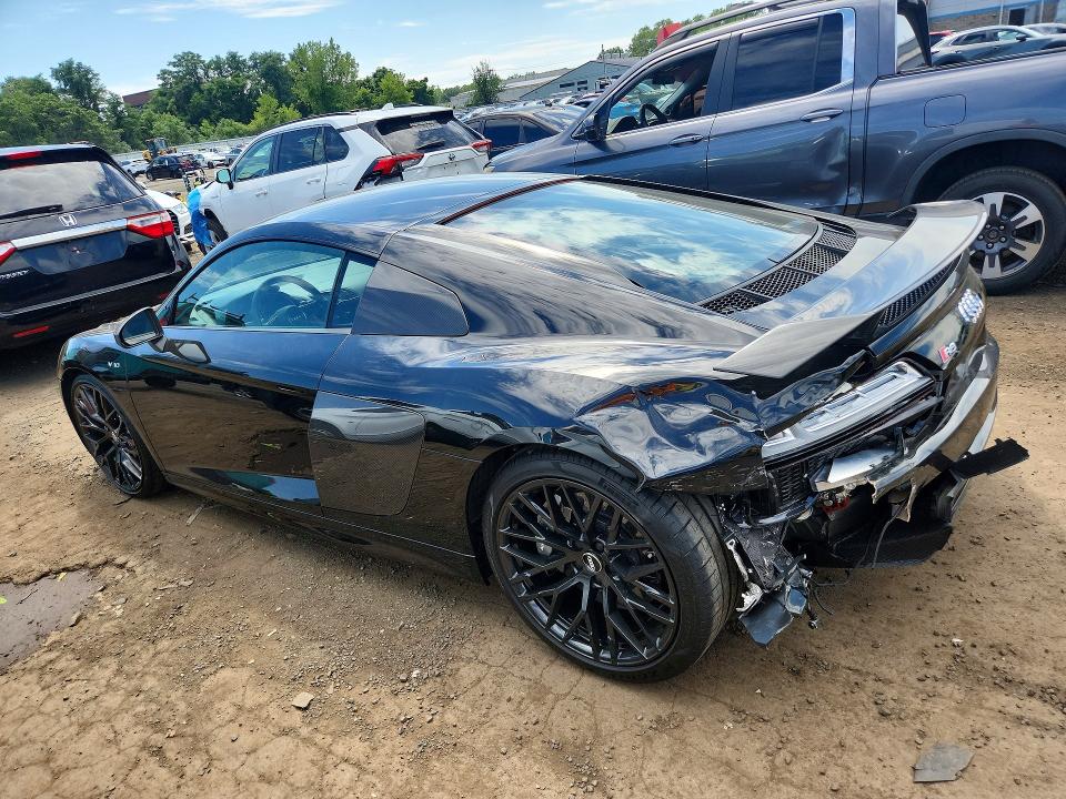 Продажа на аукционе авто 2018 Audi R8, vin: WUAKBAFX8J7901285, номер лота: 63107166