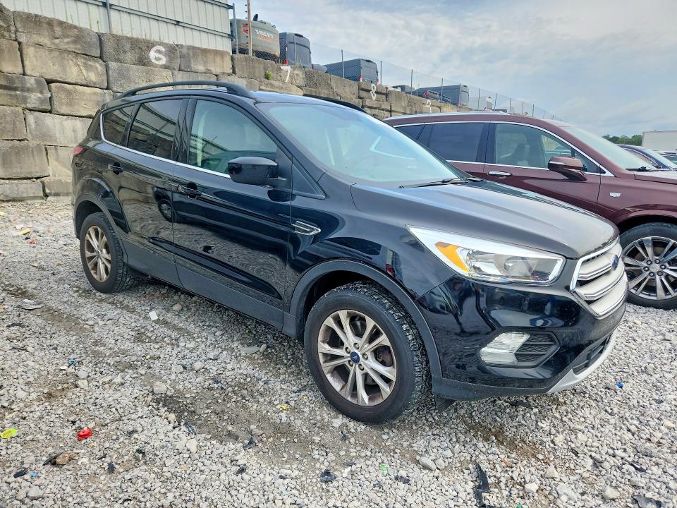 Продаж на аукціоні авто 2018 Ford Escape, vin: 1FMCU9GD1JUC61531, номер лоту: 65330096