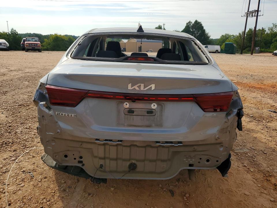 65010306 :رقم المزاد ، 3KPF24AD4NE490504 vin ، 2022 Kia Forte مزاد بيع