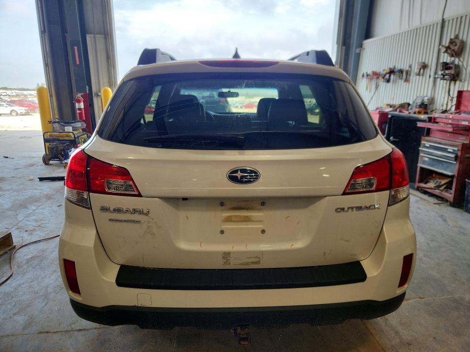 64286806 :رقم المزاد ، 4S4BRCLC2E3271746 vin ، 2014 Subaru Outback مزاد بيع