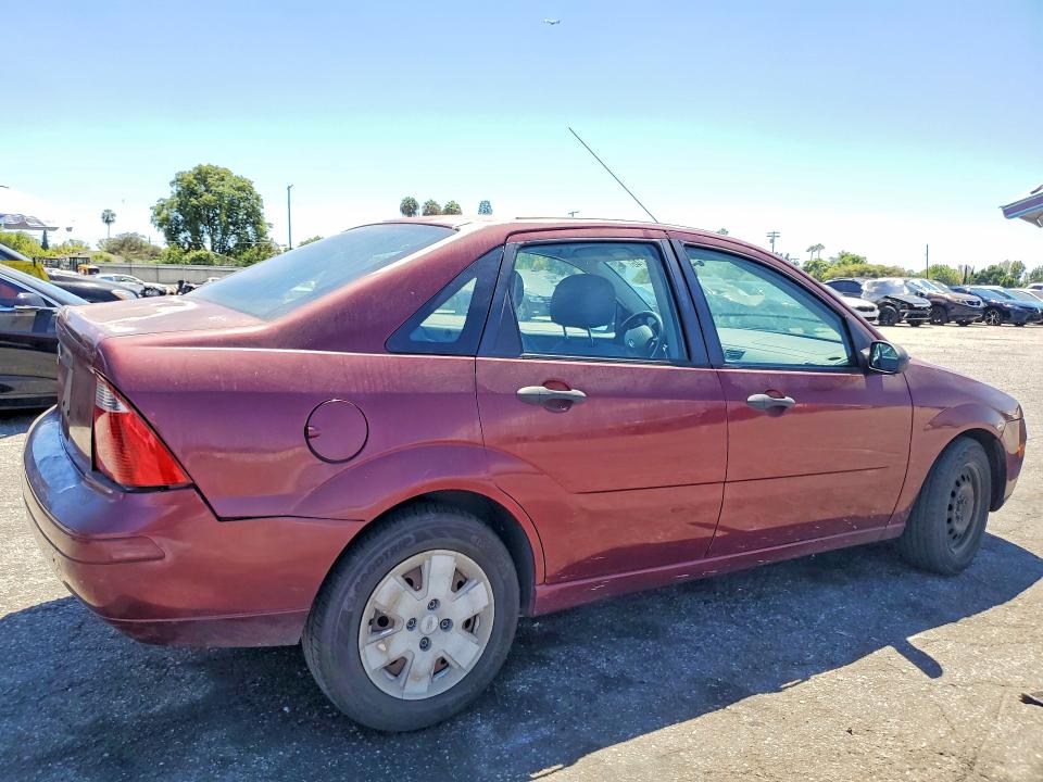 2007 Ford Focus მანქანა იყიდება აუქციონზე, vin: 1FAHP34N27W298747, აუქციონის ნომერი: 64936746