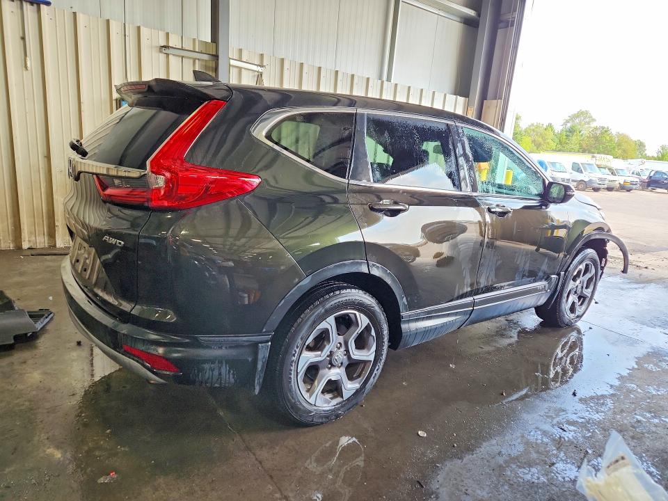 Продажа на аукционе авто 2018 Honda Cr-v, vin: 7FARW2H8XJE009842, номер лота: 63517326