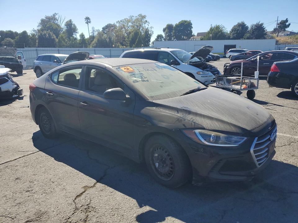 2017 Hyundai Elantra მანქანა იყიდება აუქციონზე, vin: KMHD74LF1HU372127, აუქციონის ნომერი: 63675936