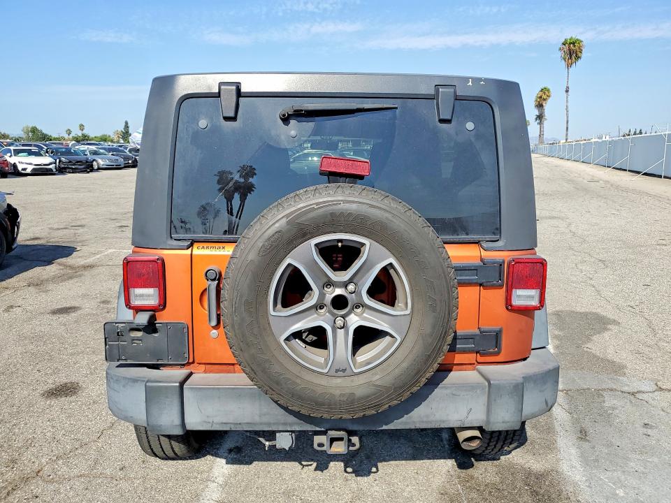 2011 Jeep Wrangler Unlimited მანქანა იყიდება აუქციონზე, vin: 1J4HA3H13BL520624, აუქციონის ნომერი: 64436866