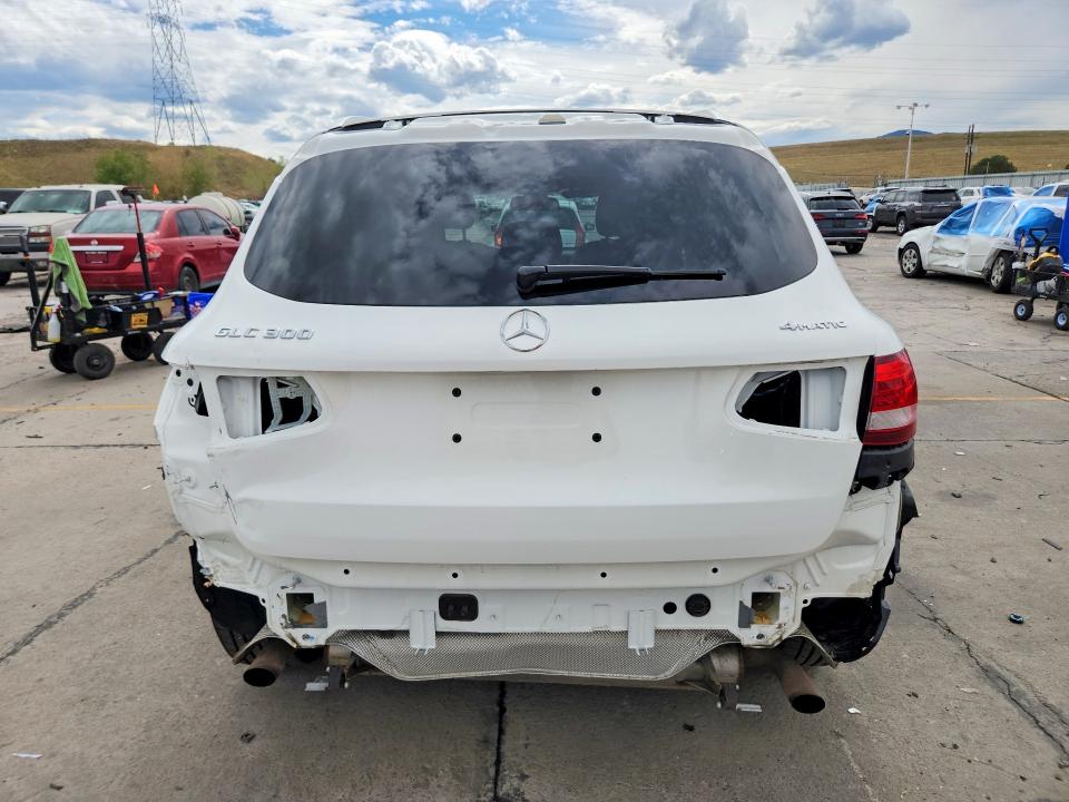 67031886 :رقم المزاد ، WDC0G4KB2JV023456 vin ، 2018 Mercedes-benz Glc مزاد بيع