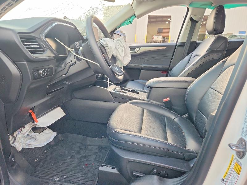 2022 Ford Escape მანქანა იყიდება აუქციონზე, vin: 1FMCU9J91NUC00397, აუქციონის ნომერი: 65362146