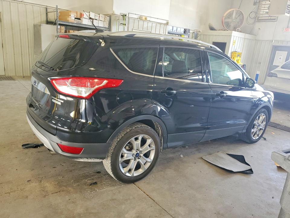 Продажа на аукционе авто 2016 Ford Escape, vin: 1FMCU0JX5GUB20436, номер лота: 62994806