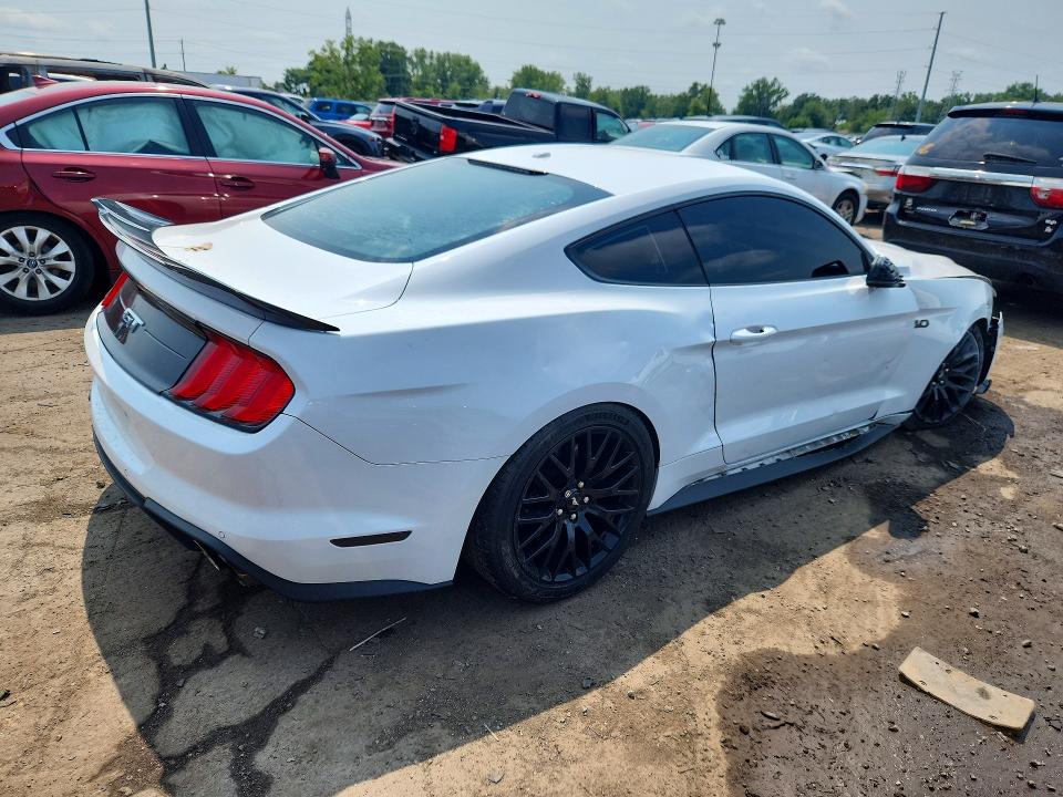 Продажа на аукционе авто 2020 Ford Mustang, vin: 1FA6P8CF6L5108186, номер лота: 64276256