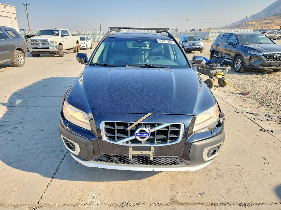 63767206 :رقم المزاد ، YV4952BZ8B1106299 vin ، 2011 Volvo Xc70 مزاد بيع