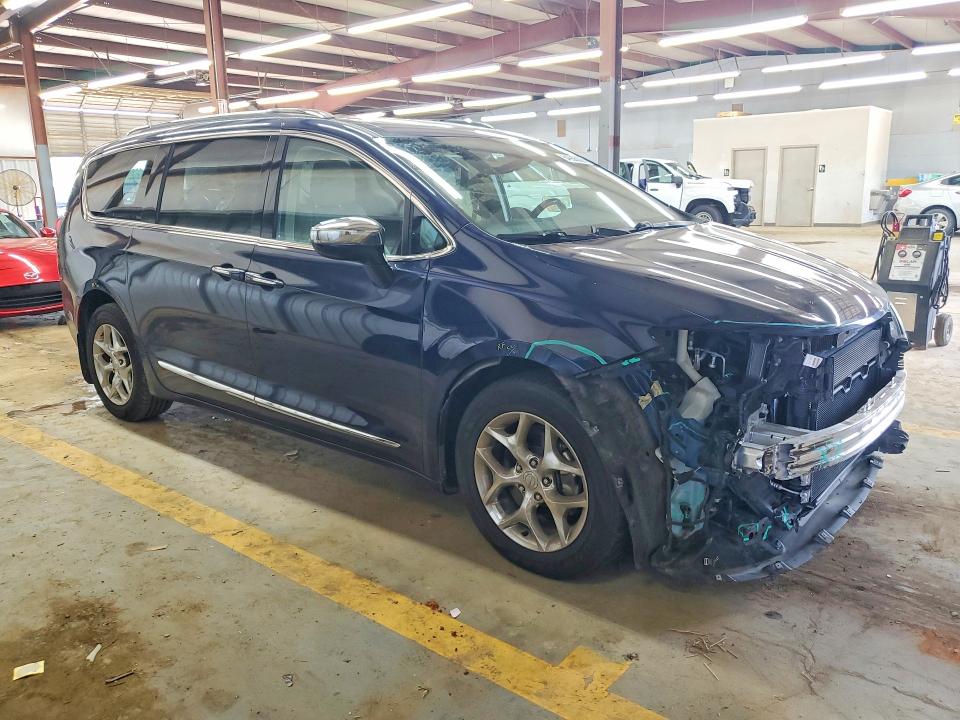 Продажа на аукционе авто 2017 Chrysler Pacifica, vin: 2C4RC1GG7HR594675, номер лота: 64988006