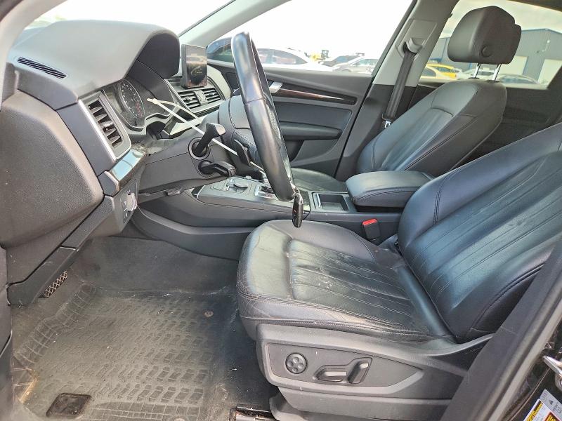 65693486 :رقم المزاد ، WA1BNAFY0J2102704 vin ، 2018 Audi Q5 مزاد بيع