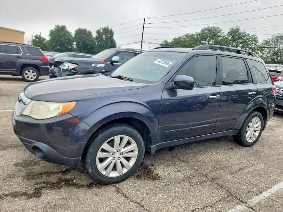 64820986 :رقم المزاد ، JF2SHBDC0CH417076 vin ، 2012 Subaru Forester مزاد بيع