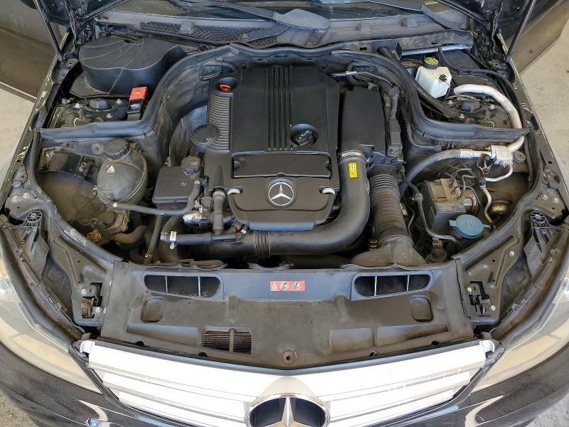 Продаж на аукціоні авто 2012 Mercedes-benz C, vin: WDDGF4HB1CR240741, номер лоту: 66255856