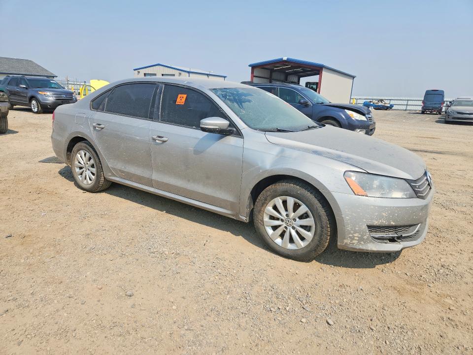 64640016 :رقم المزاد ، 1VWAH7A32CC080237 vin ، 2012 Volkswagen Passat مزاد بيع