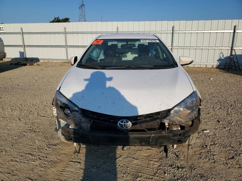 63715416 :رقم المزاد ، 2T1BURHE5EC113215 vin ، 2014 Toyota Corolla مزاد بيع