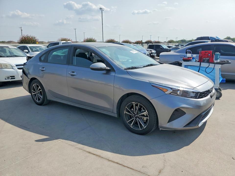 Продажа на аукционе авто 2023 Kia Forte, vin: 3KPF24AD3PE684962, номер лота: 63695336
