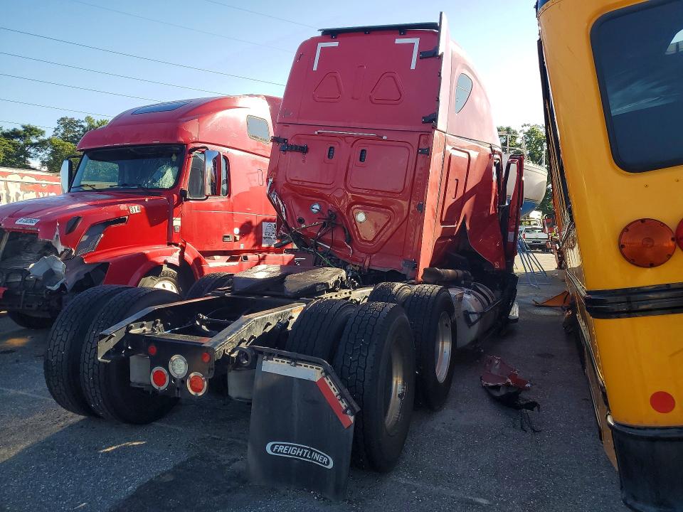 Продажа на аукционе авто 2024 Freightliner Cascadia 126, vin: 3AKJHHDR2RSUP7221, номер лота: 65858096