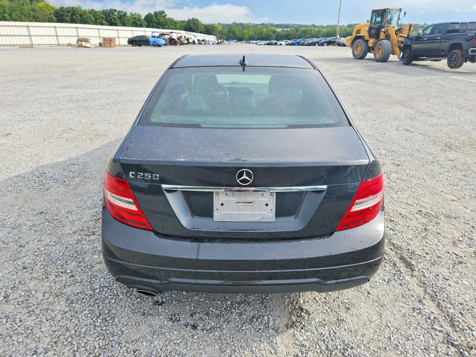 Продажа на аукционе авто 2012 Mercedes-benz C, vin: WDDGF4HB5CA624021, номер лота: 65837746