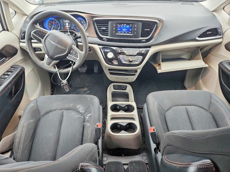 Продажа на аукционе авто 2017 Chrysler Pacifica, vin: 2C4RC1DG1HR515425, номер лота: 64730686