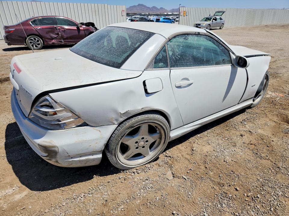 55084286 :رقم المزاد ، WDBKK49F11F174254 vin ، 2001 Mercedes-benz Slk مزاد بيع