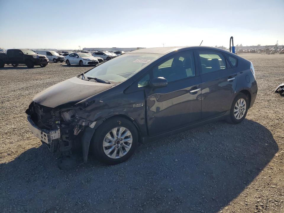 2014 Toyota Prius Plug-in Hybrid მანქანა იყიდება აუქციონზე, vin: JTDKN3DP4E3056807, აუქციონის ნომერი: 67319106