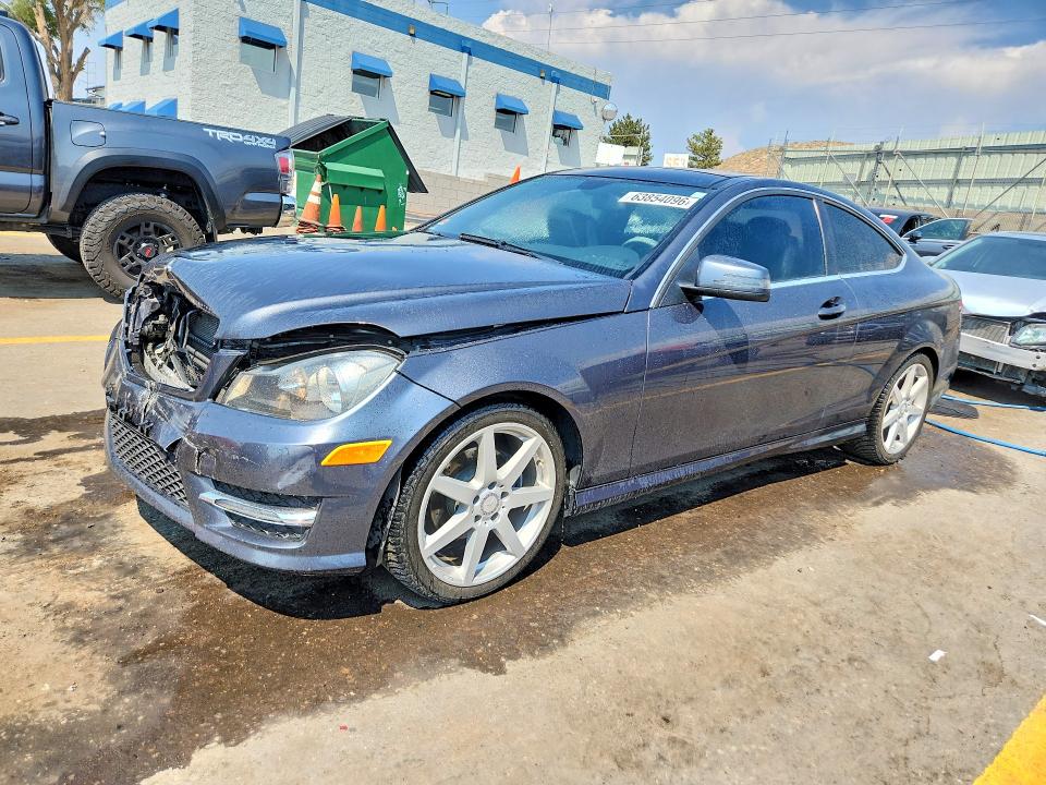 Продажа на аукционе авто 2013 Mercedes-benz C, vin: WDDGJ4HB8DG068722, номер лота: 63854096