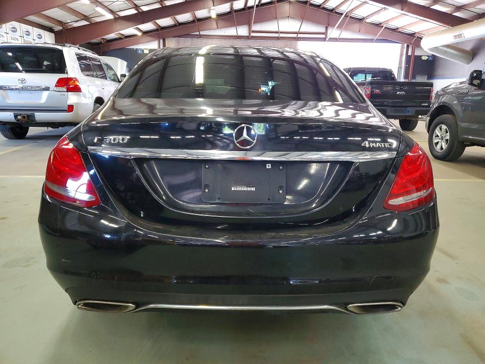 2015 Mercedes-benz C მანქანა იყიდება აუქციონზე, vin: 55SWF4KBXFU025351, აუქციონის ნომერი: 66448556
