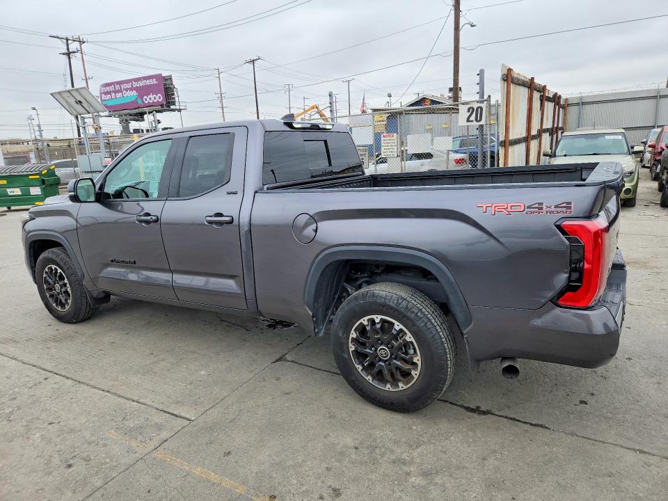 65208166 :رقم المزاد ، 5TFLA5DA4NX038209 vin ، 2022 Toyota Tundra مزاد بيع