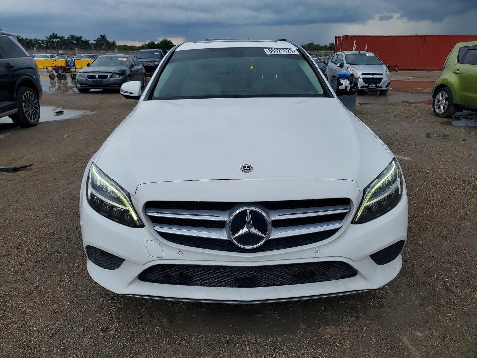 2021 Mercedes-benz C მანქანა იყიდება აუქციონზე, vin: W1KWF8DB5MR615671, აუქციონის ნომერი: 66029026