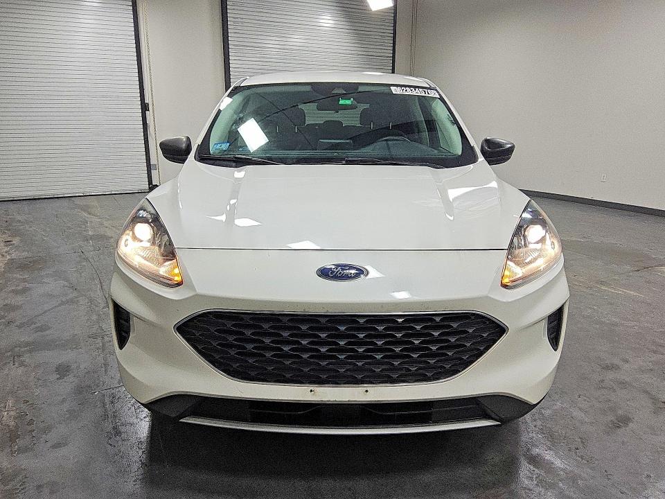 Продаж на аукціоні авто 2022 Ford Escape, vin: 1FMCU9G68NUA60944, номер лоту: 62834576