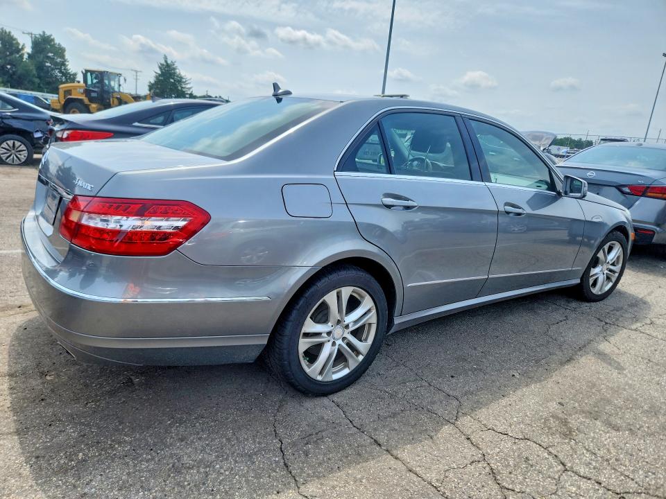 Aukcja sprzedaży 2011 Mercedes-benz E, vin: WDDHF8HB2BA266998, numer aukcji: 64916676