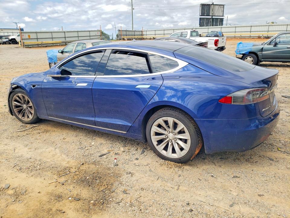 65055626 :رقم المزاد ، 5YJSA1E11GF157058 vin ، 2016 Tesla Model S مزاد بيع