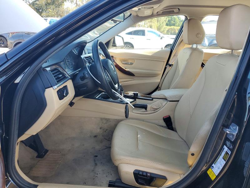 65954576 :رقم المزاد ، WBA3C1C57FP851212 vin ، 2015 Bmw 328 مزاد بيع
