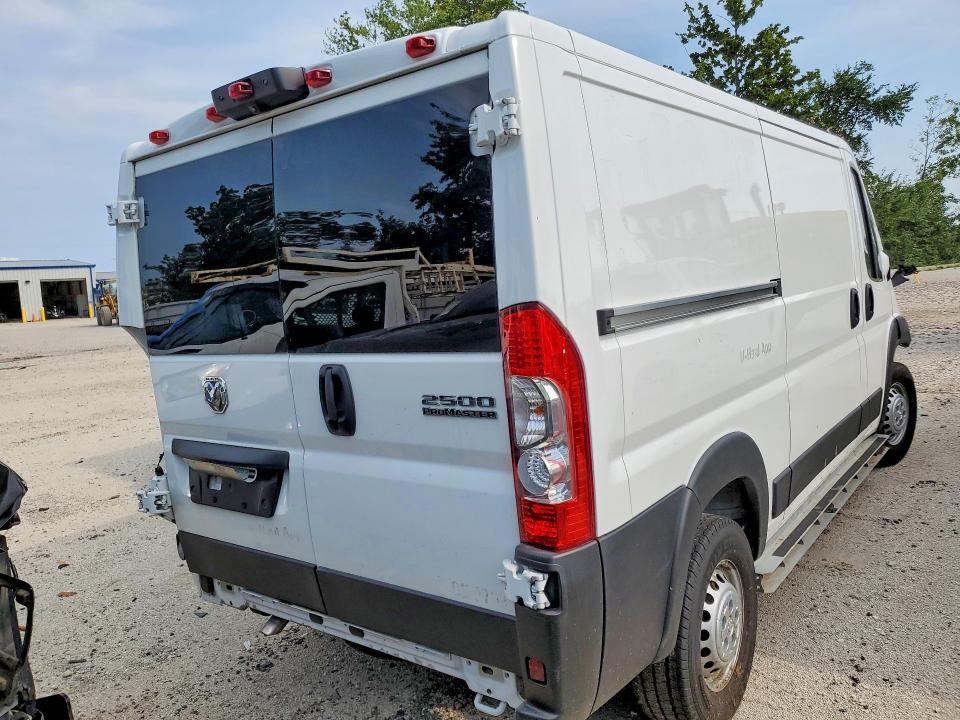 64662706 :رقم المزاد ، 3C6LRVVG0SE523946 vin ، 2025 Ram Promaster 2500 مزاد بيع