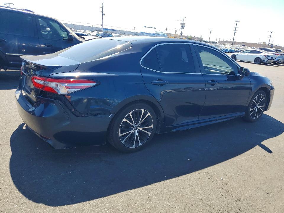 Aukcja sprzedaży 2018 Toyota Camry, vin: 4T1B11HK4JU611785, numer aukcji: 65128576