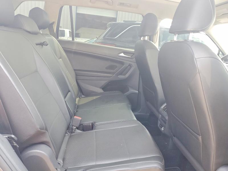 2018 Volkswagen Tiguan მანქანა იყიდება აუქციონზე, vin: 3VV3B7AX2JM024750, აუქციონის ნომერი: 64470986