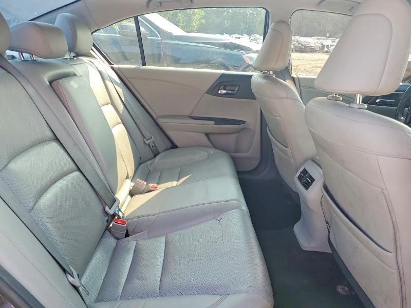 Продажа на аукционе авто 2017 Honda Accord, vin: 1HGCR2F94HA040173, номер лота: 64382036