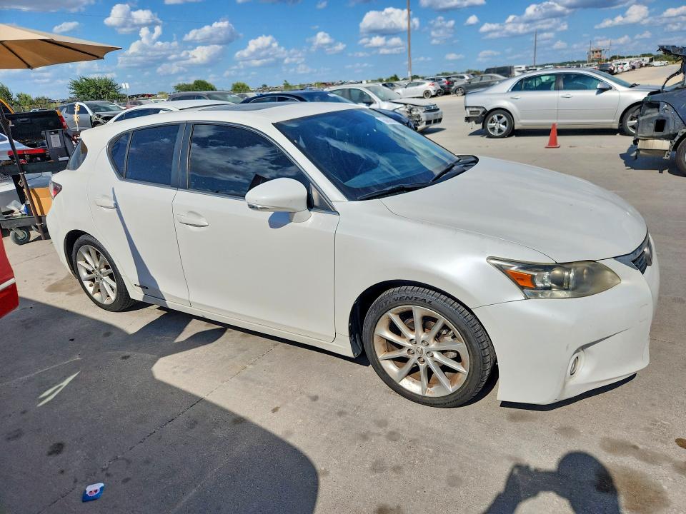 64505046 :رقم المزاد ، JTHKD5BH7D2124000 vin ، 2013 Lexus Ct مزاد بيع
