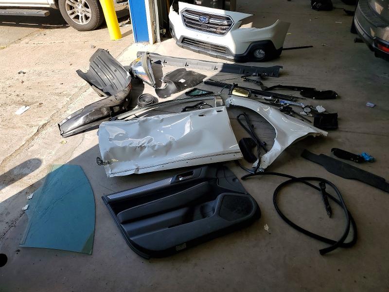 Продаж на аукціоні авто 2018 Subaru Outback, vin: 4S4BSAHC0J3270235, номер лоту: 65604286