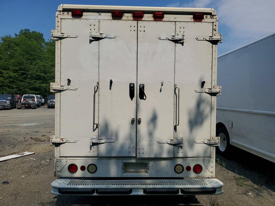 2004 Freightliner Mt45 Chassis მანქანა იყიდება აუქციონზე, vin: 4UZAANCP34CM43380, აუქციონის ნომერი: 64031396