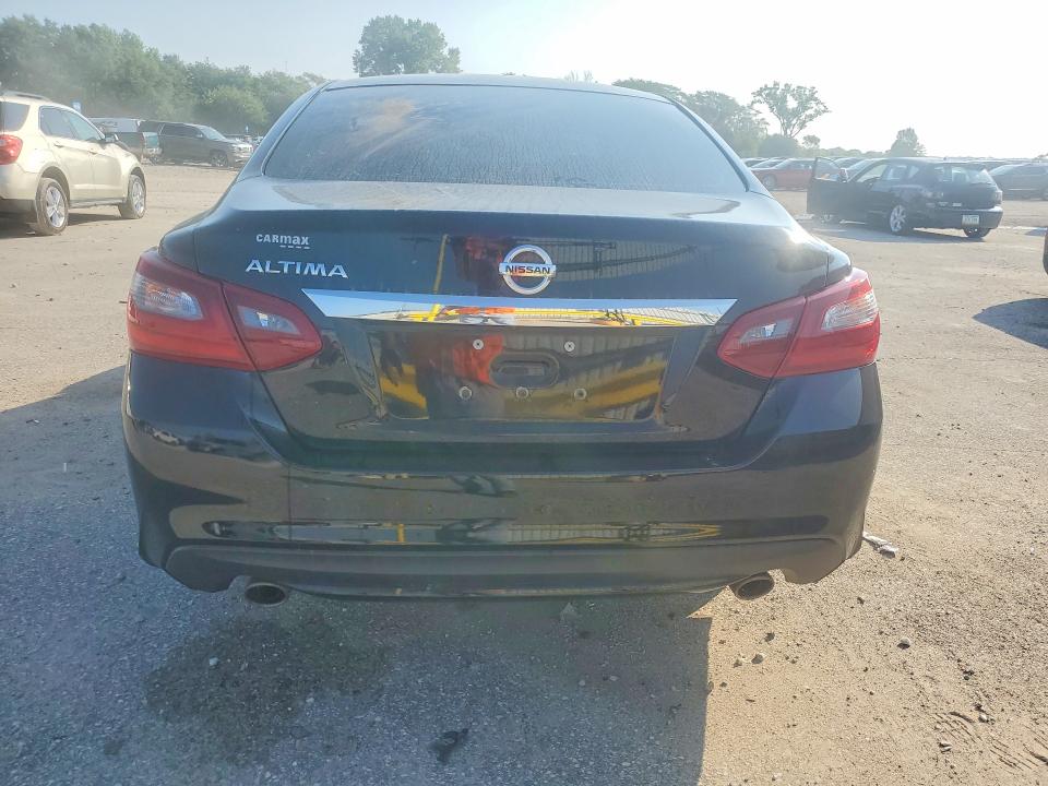 Продажа на аукционе авто 2018 Nissan Altima, vin: 1N4AL3AP8JC166572, номер лота: 63507116