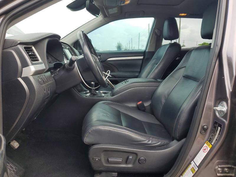 2019 Toyota Highlander მანქანა იყიდება აუქციონზე, vin: 5TDKZRFHXKS557062, აუქციონის ნომერი: 64190736