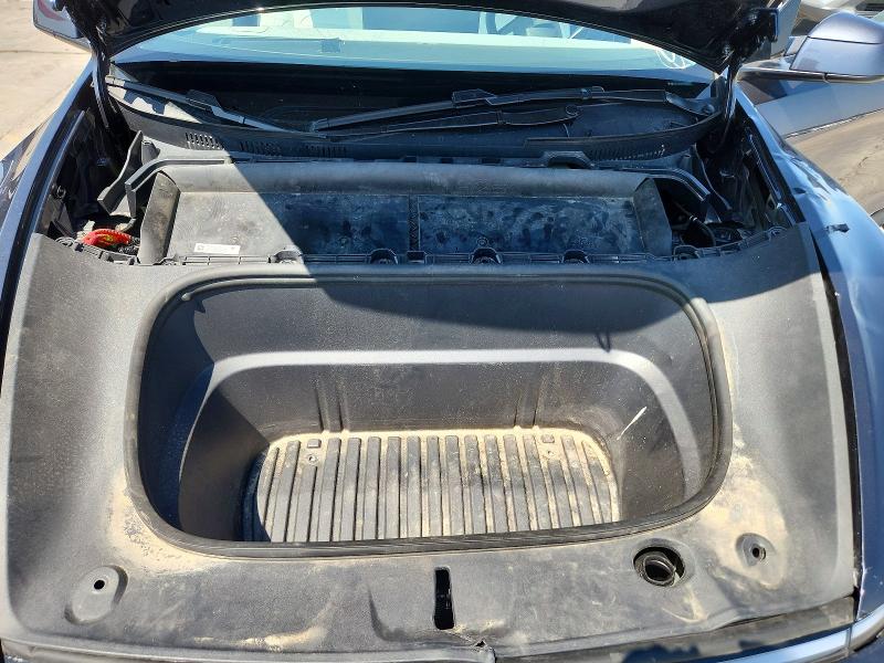 66630306 :رقم المزاد ، 7SAYGDEE3TA496637 vin ، 2026 Tesla Model  Y مزاد بيع